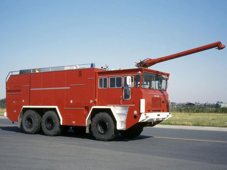  FAUN LF910/42 V 6x6 Fire Truck 1972 года  (фото 2 из 2)